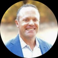 Jonathan Selznick, Senior Vice-President & Principal at Lee & Associates